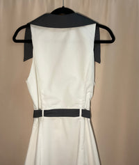 Vestido Blanco Cuello Contraste con Corbata