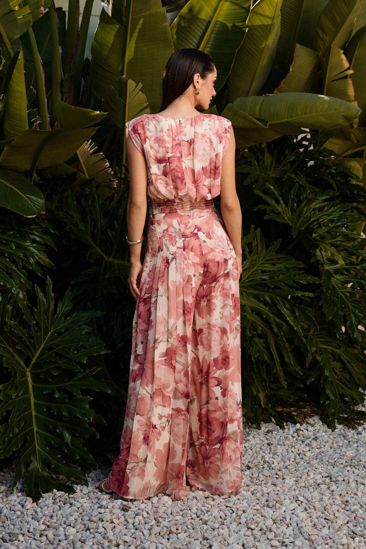 Conjunto floral crop top y pantalón palazzo