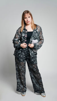 Conjunto flores parchadas botones