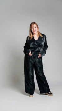 Conjunto saco y pantalón negro