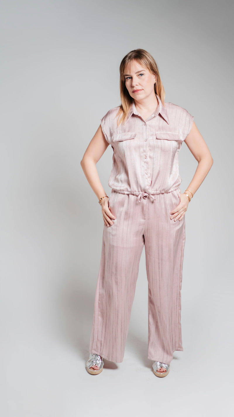 Conjunto chaleco pantalón satinado
