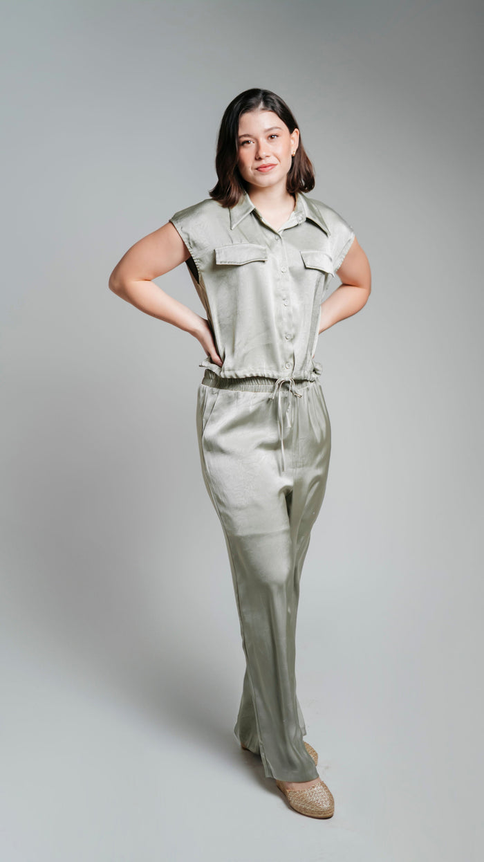 Conjunto chaleco pantalón satinado