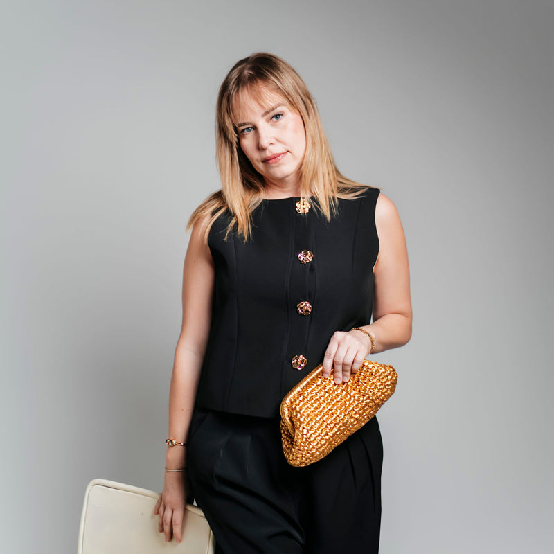 Conjunto chaleco y pantalón botones dorados