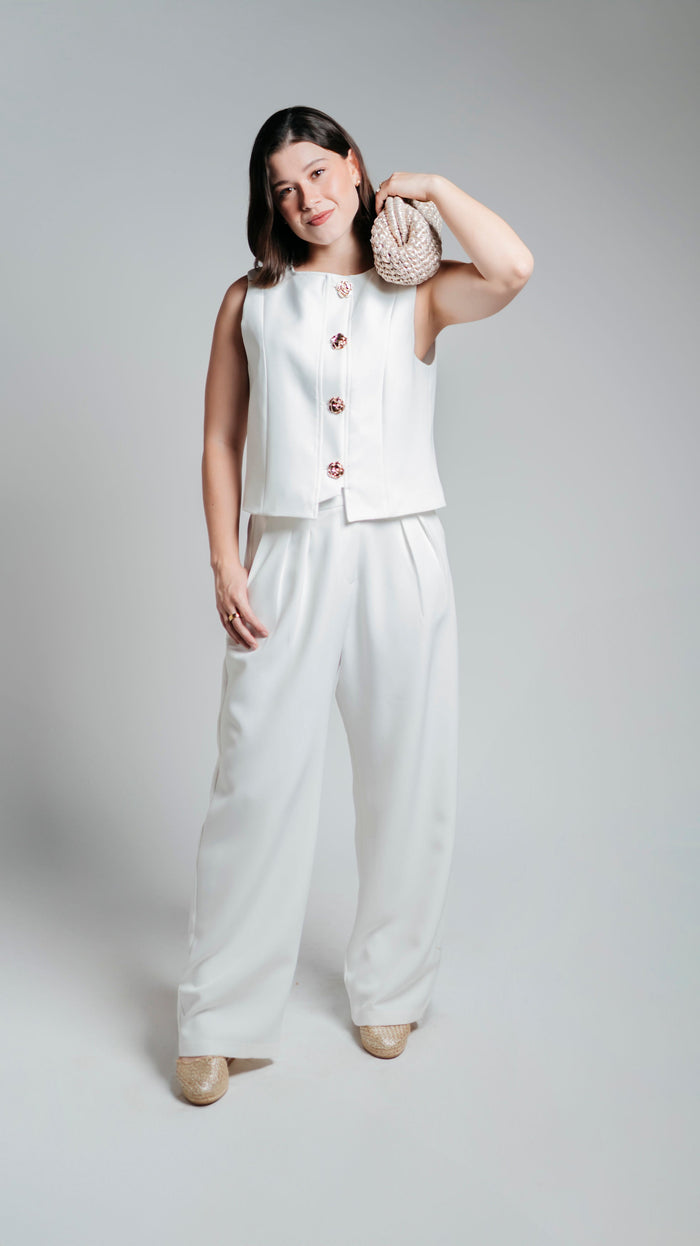 Conjunto chaleco y pantalón botones dorados