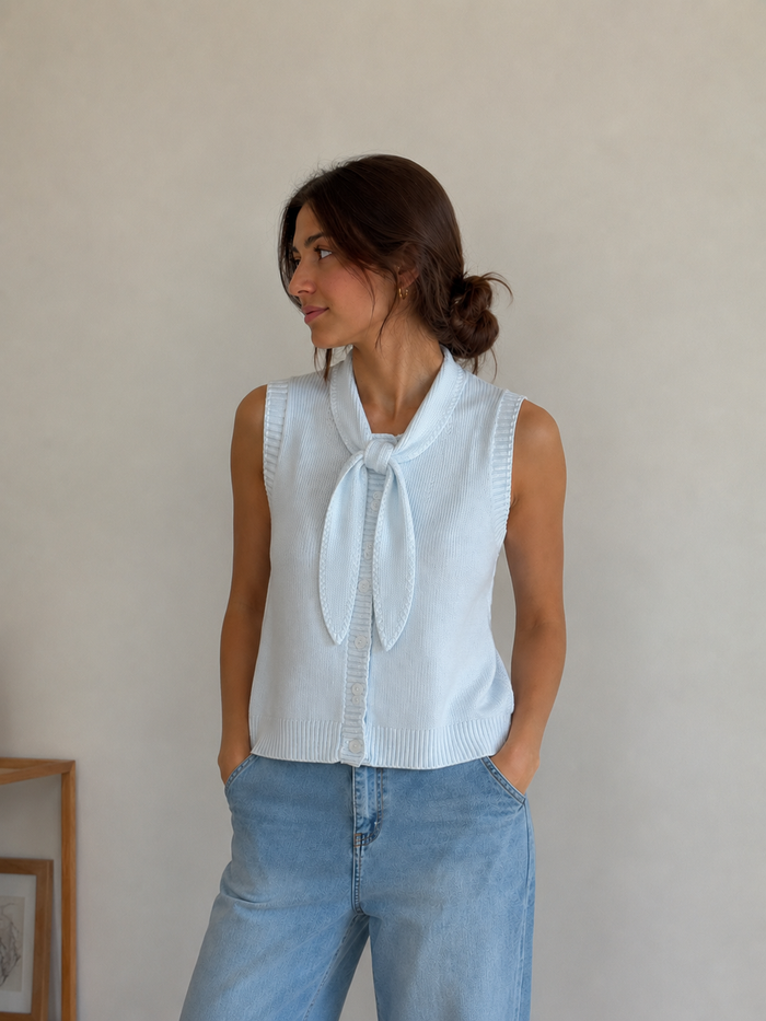 BLUSA AZUL CLARITO