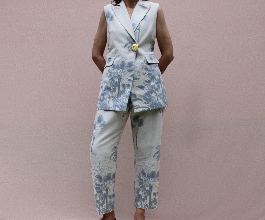 Conjunto chaleco y pantalón palmas