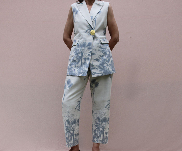 Conjunto chaleco y pantalón palmas