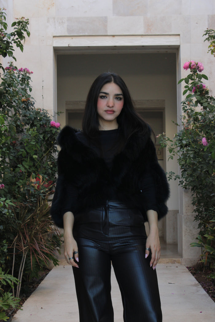 Capa Negra Mink con Zorro