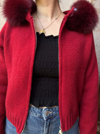 Suéter rojo con Cuello Desprendible de Zorro