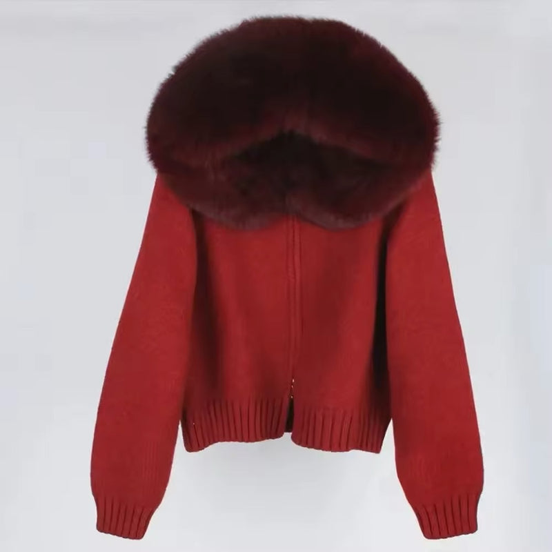 Suéter rojo con Cuello Desprendible de Zorro