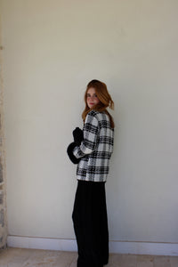 Abrigo Tweed Blanco y Negro Puño Fur