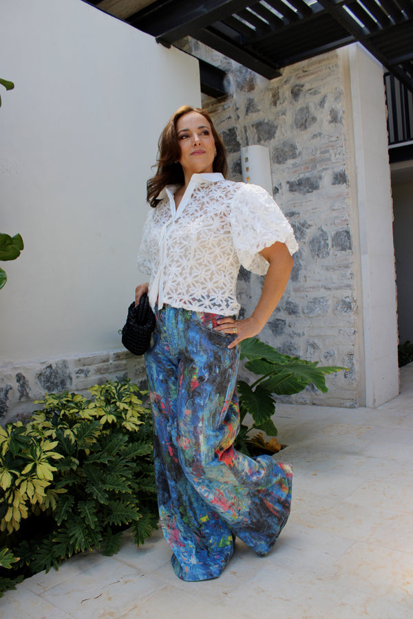 Blusa flores bordadas